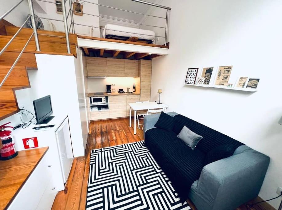 Lovely Mezzanino Close To Lx Factory * Lisboa