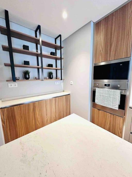 Marques De Pombal Flat A Great Locations Center * Lissabon
