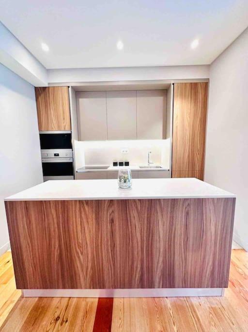 Marques De Pombal Flat Great Locations Center B * Lisboa