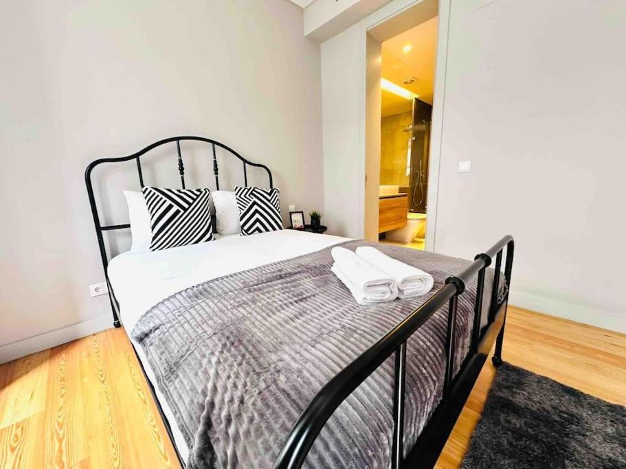 Marques De Pombal Flat Great Locations Center B