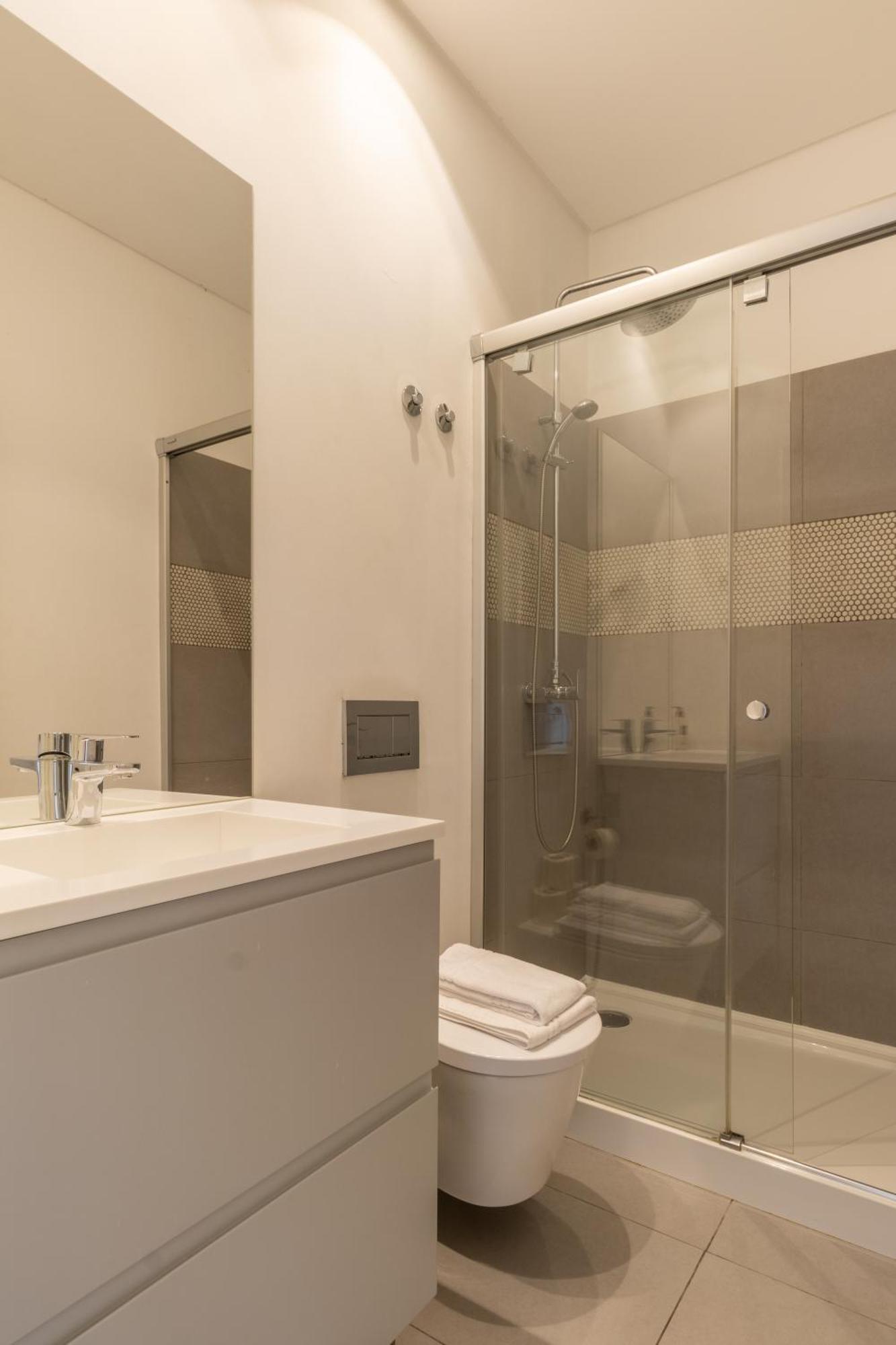 Appartement Modern 3br, Terrace, Ac/heating & Self Check-in *