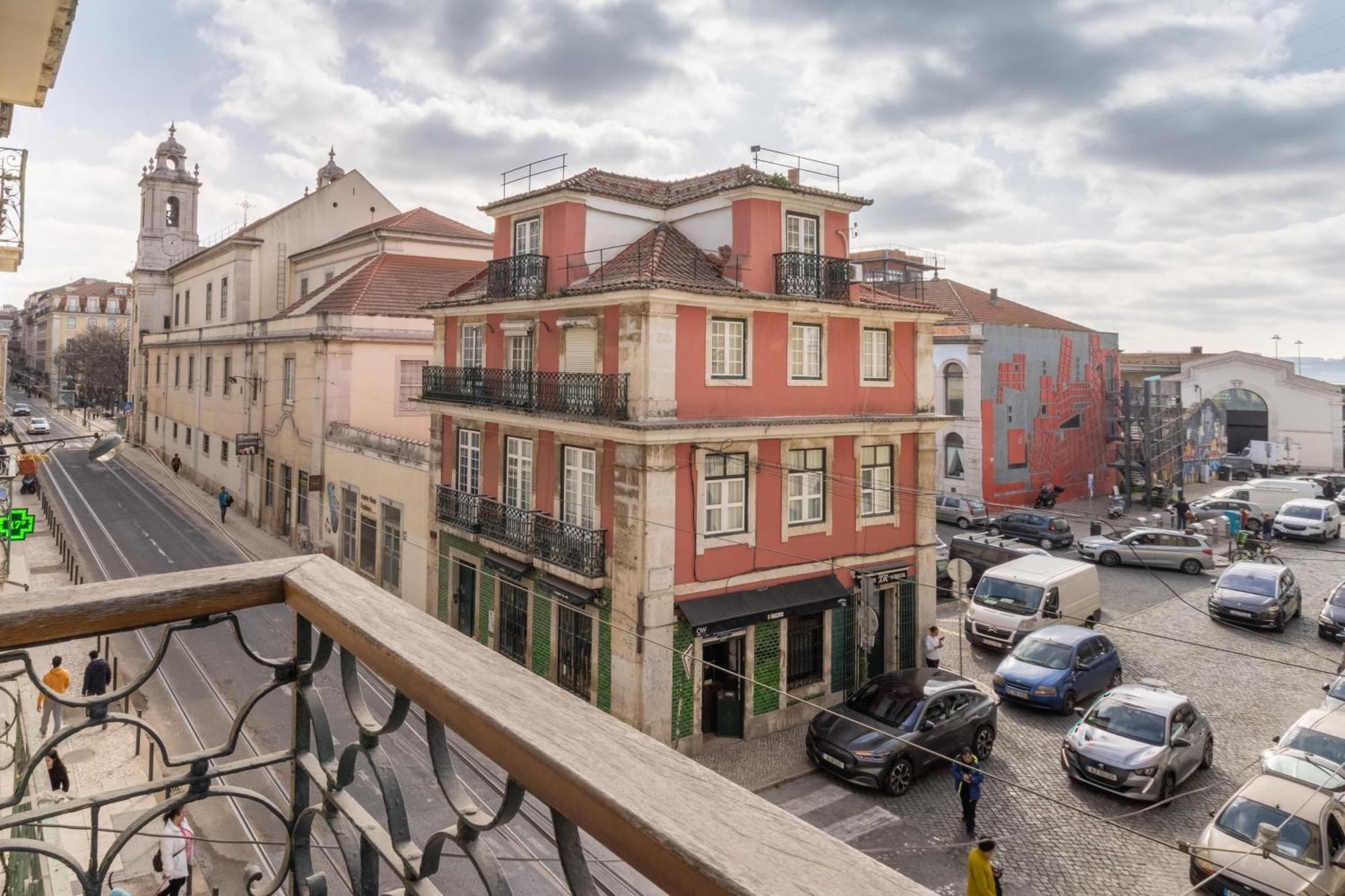 Modern 3br, Terrace, Ac/heating & Self Check-in Appartement *