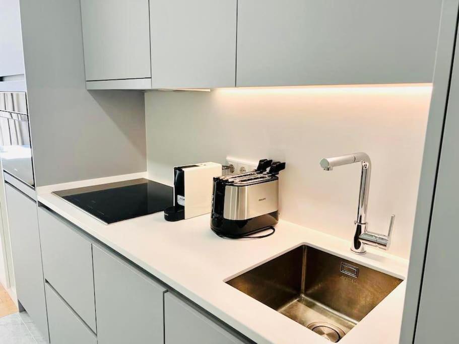 Crespo High Class Next To Saldanha Apartment Lissabon