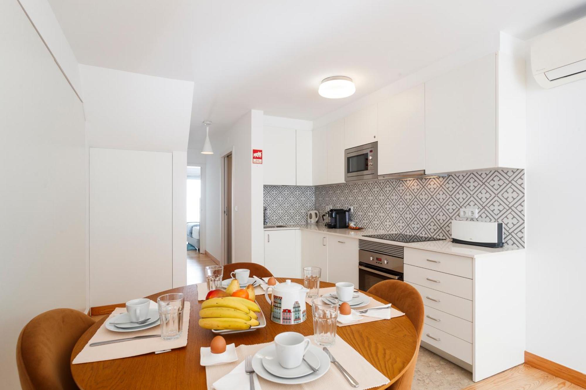 Apartment Barbadinhos In Historic Neighborhood Lissabon