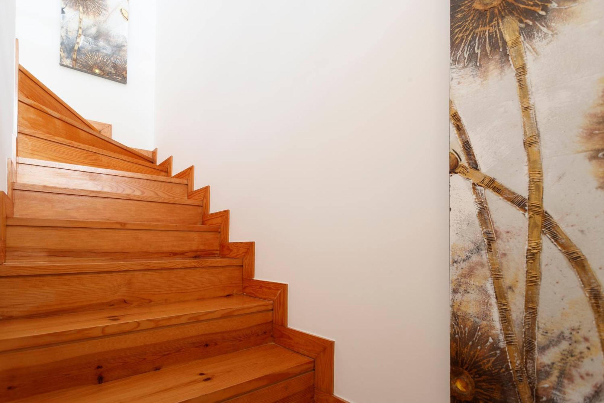 Apartment Barbadinhos In Historic Neighborhood Lissabon