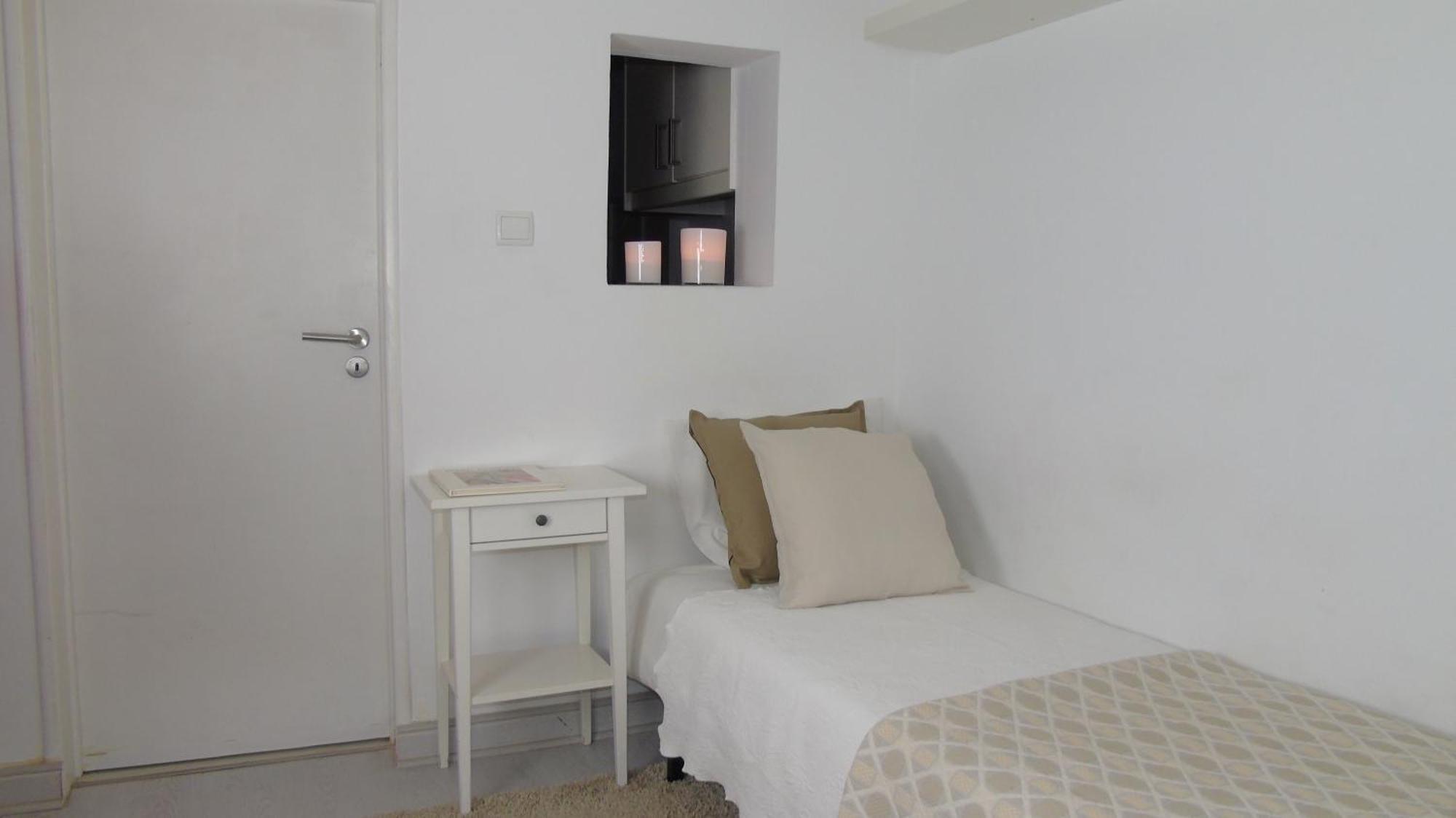 Apartment Cosy. 3 Guests Lissabon