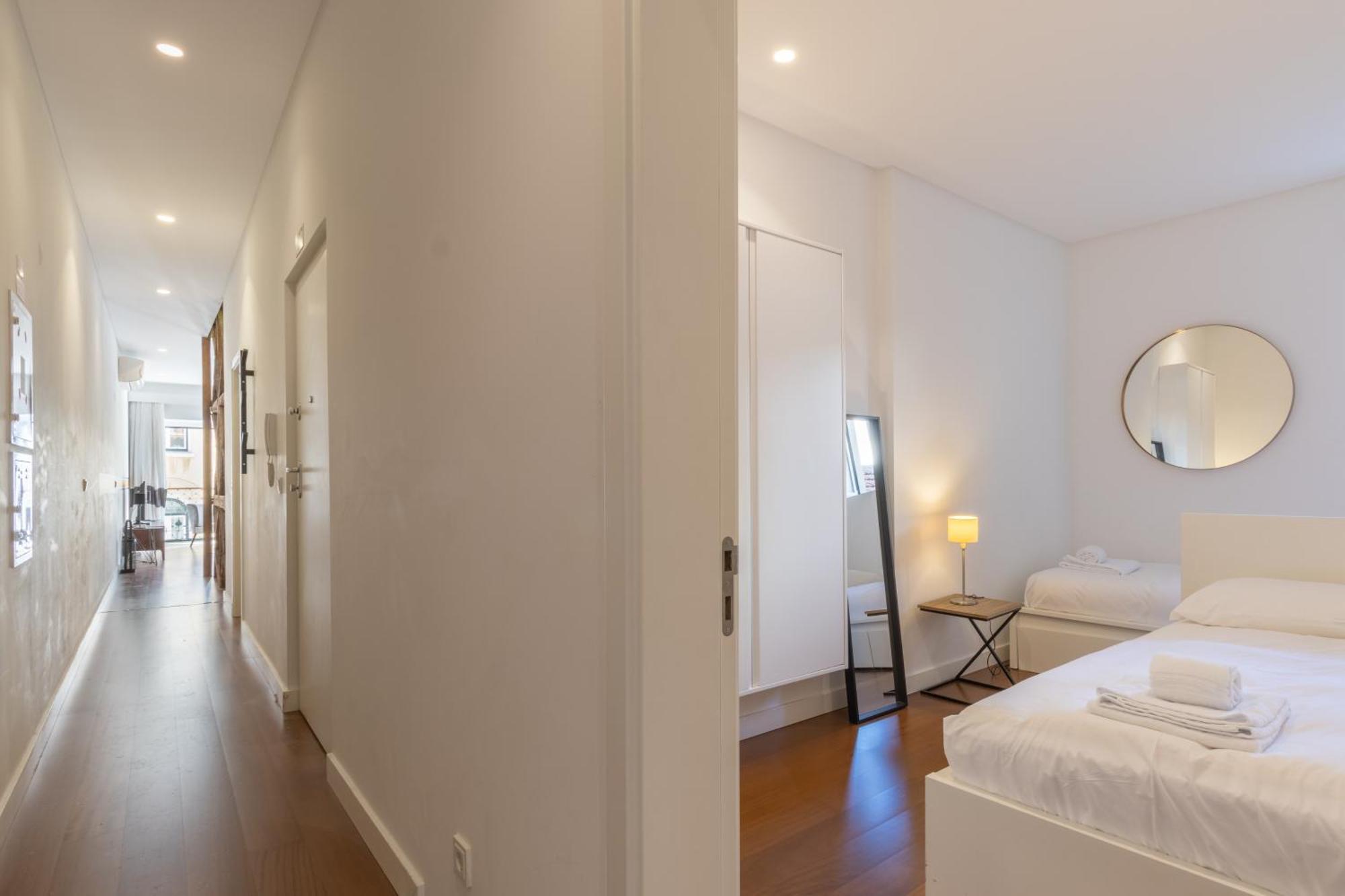 Appartement Spacious, Family Friendly 3br & 3wc. Ac/heating. *