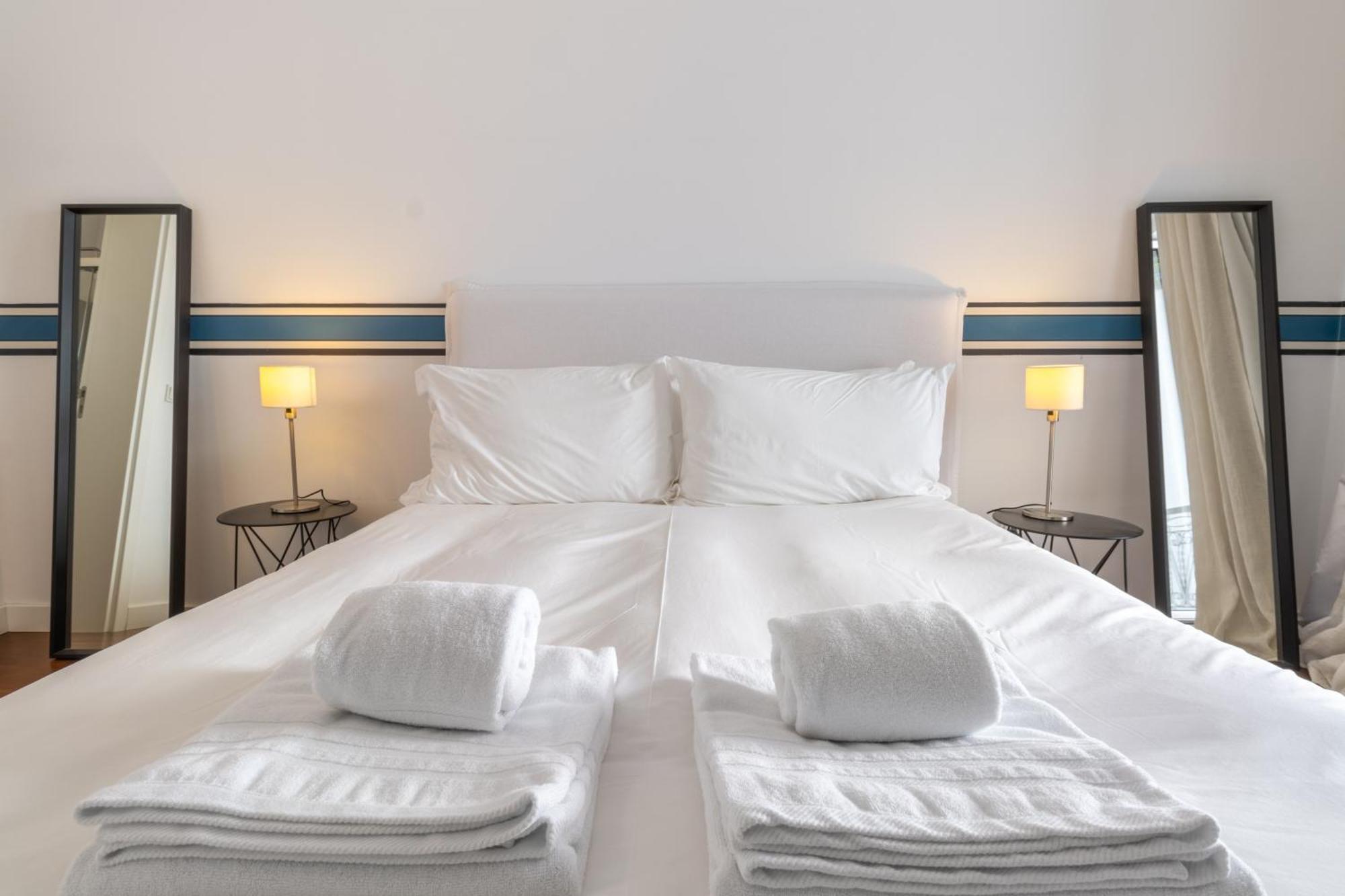 Appartement Spacious, Family Friendly 3br & 3wc. Ac/heating.