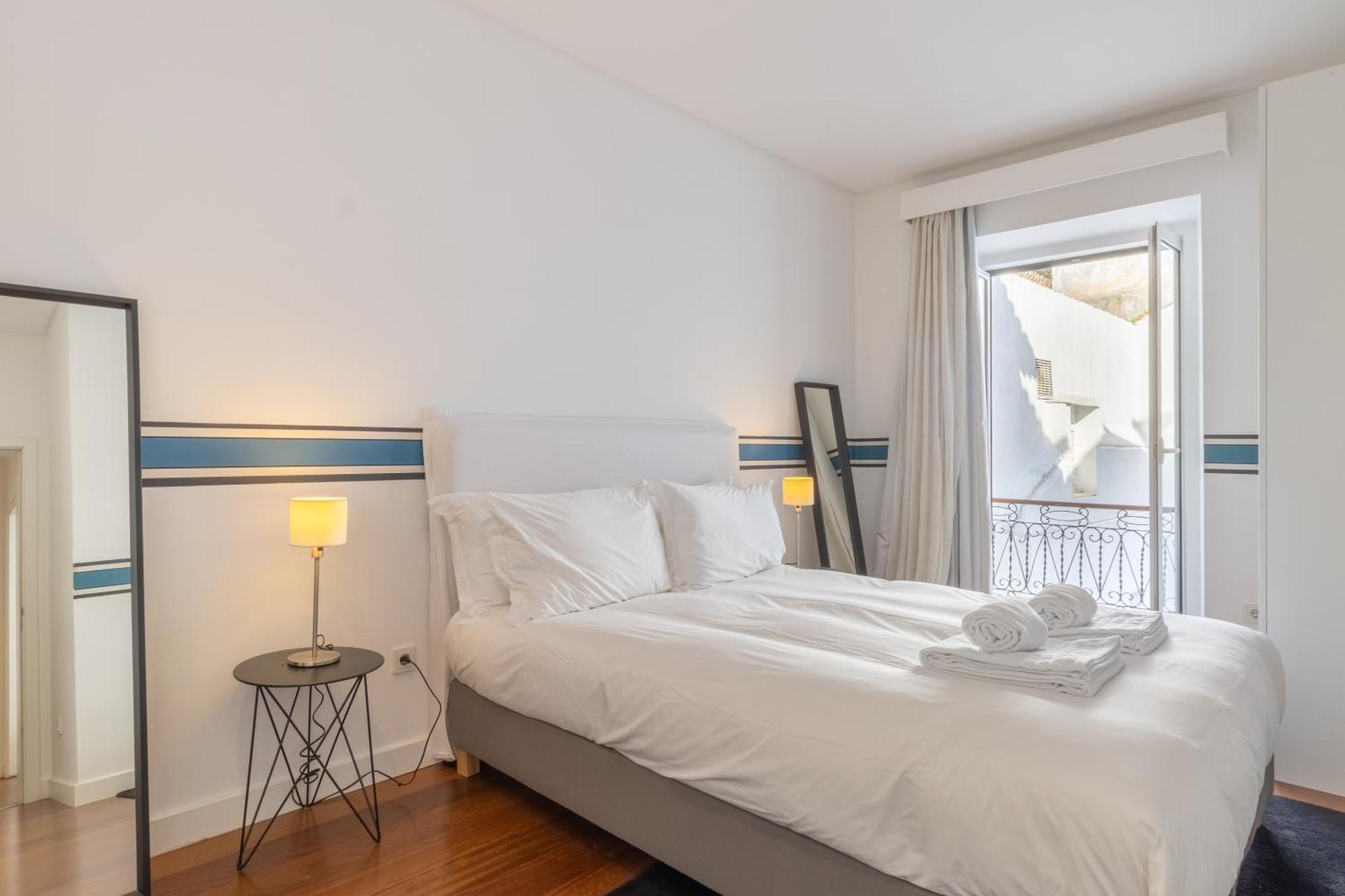 Appartement Spacious, Family Friendly 3br & 3wc. Ac/heating. *