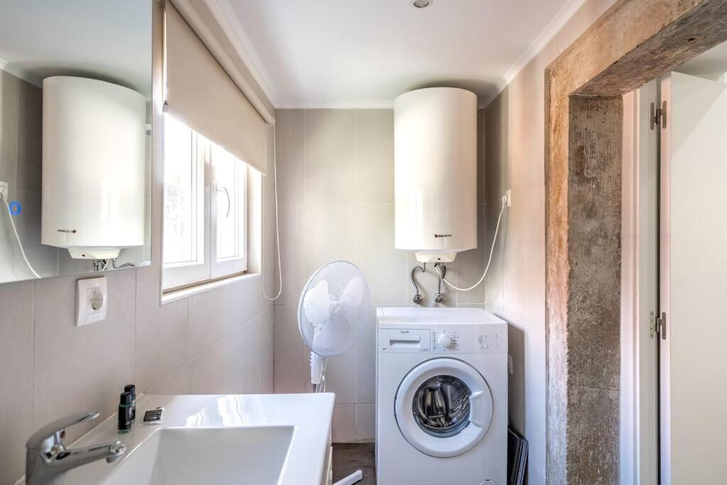 Appartement In Graca On Ground Floor Lisboa