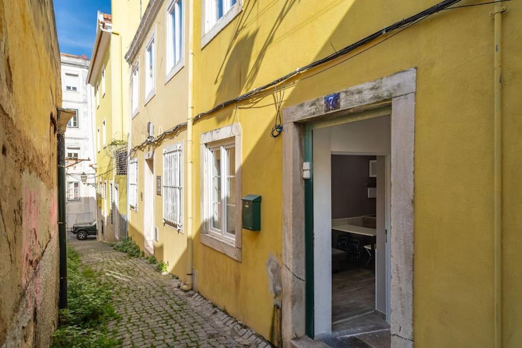 Appartement In Graca On Ground Floor