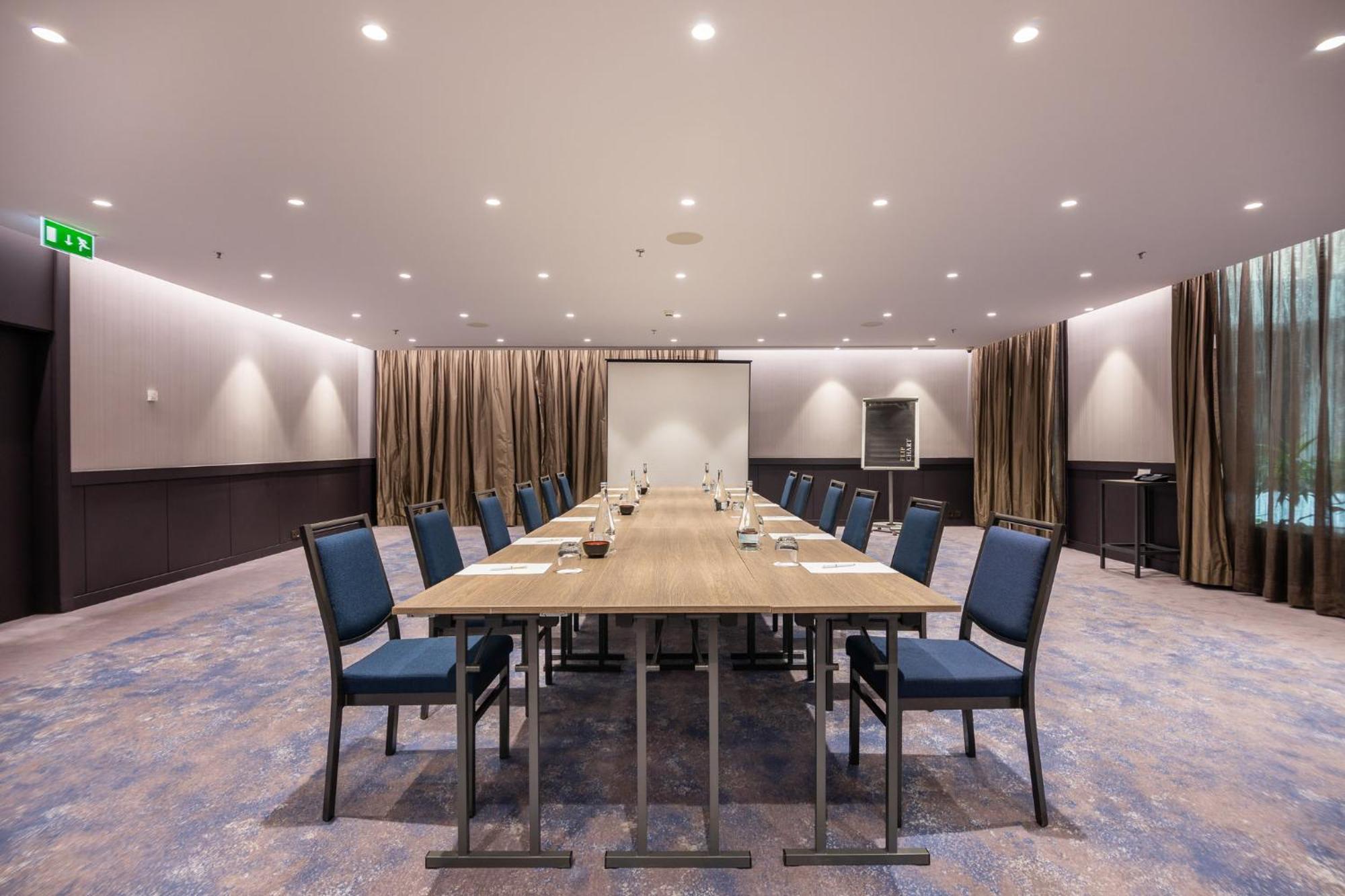 Intercontinental By Ihg 5*