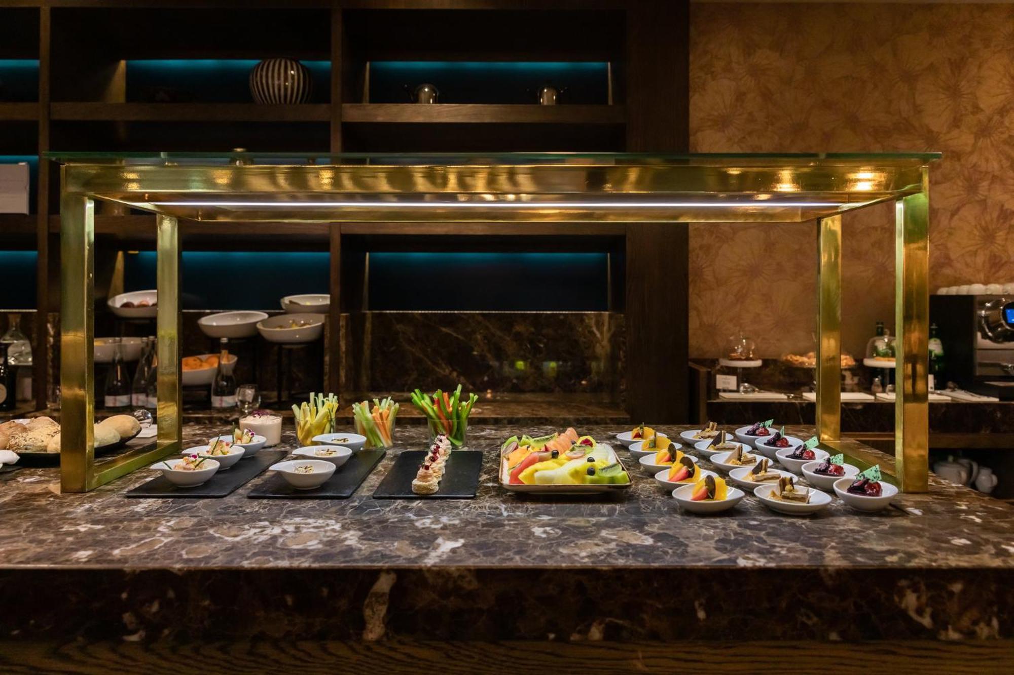 Intercontinental By Ihg 5*
