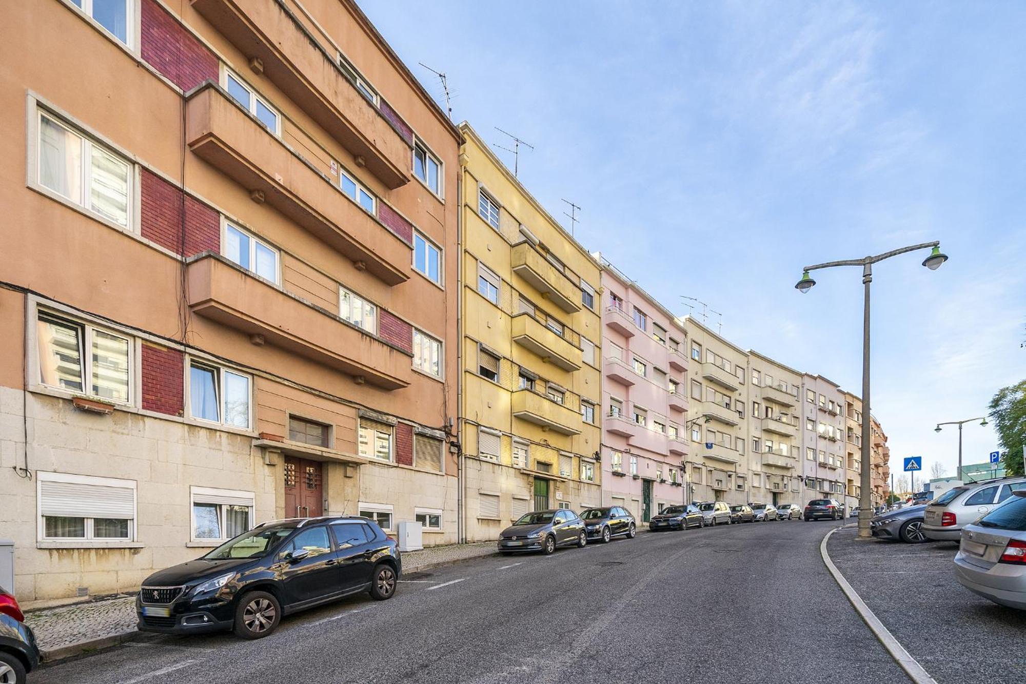 Whome Mid-term Marvel: Your Away From * Lisboa