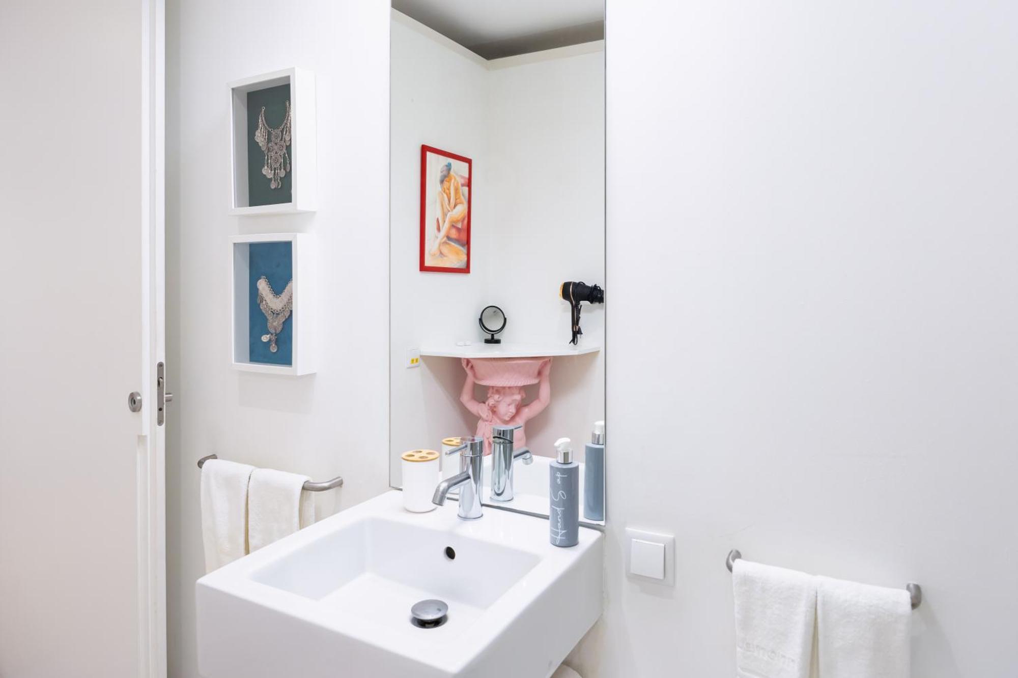 Boutique In The Heart Of ! Lemonn B * Lissabon
