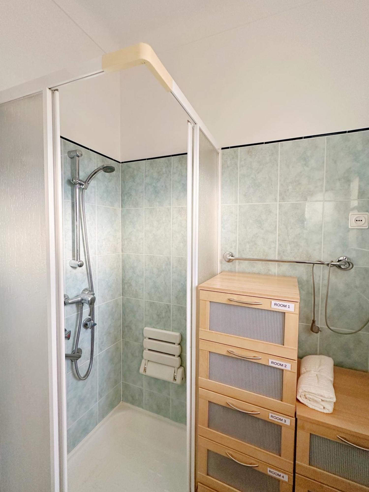 Soar I Urban Nest - Near Airport & Park Privatunterkunft *