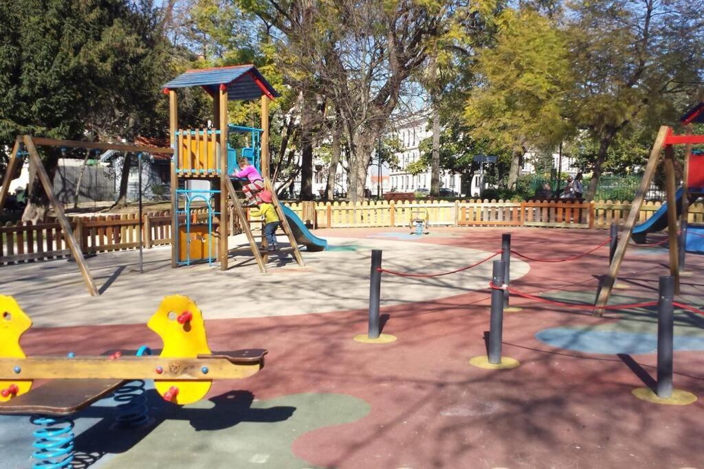 Apartment Dpj Romantic Jardim - Lift! - Pr.real/bairro Alto! Lissabon