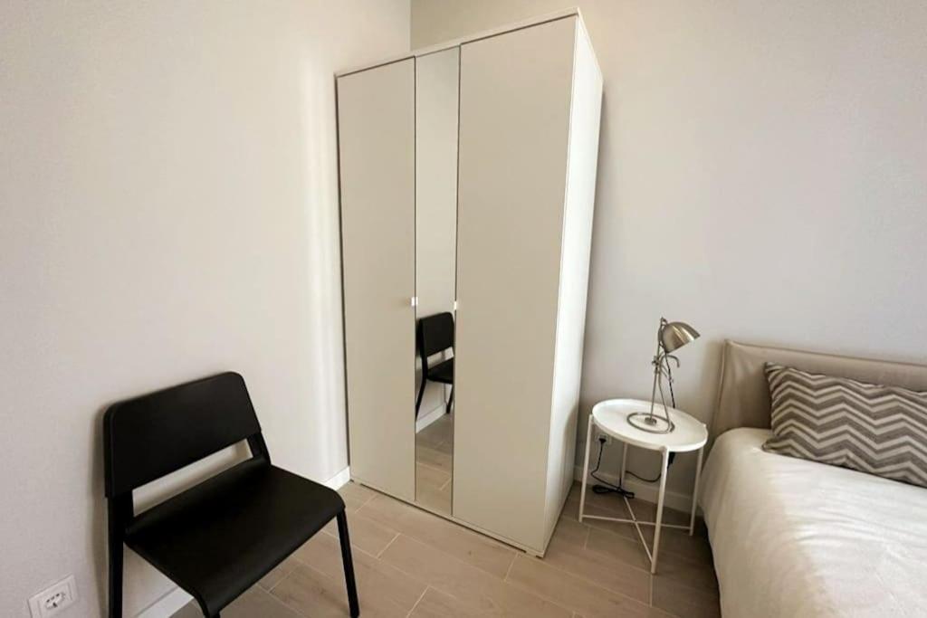 Modern Retreat With Patio Near The Airport - Oha I Appartement Lissabon