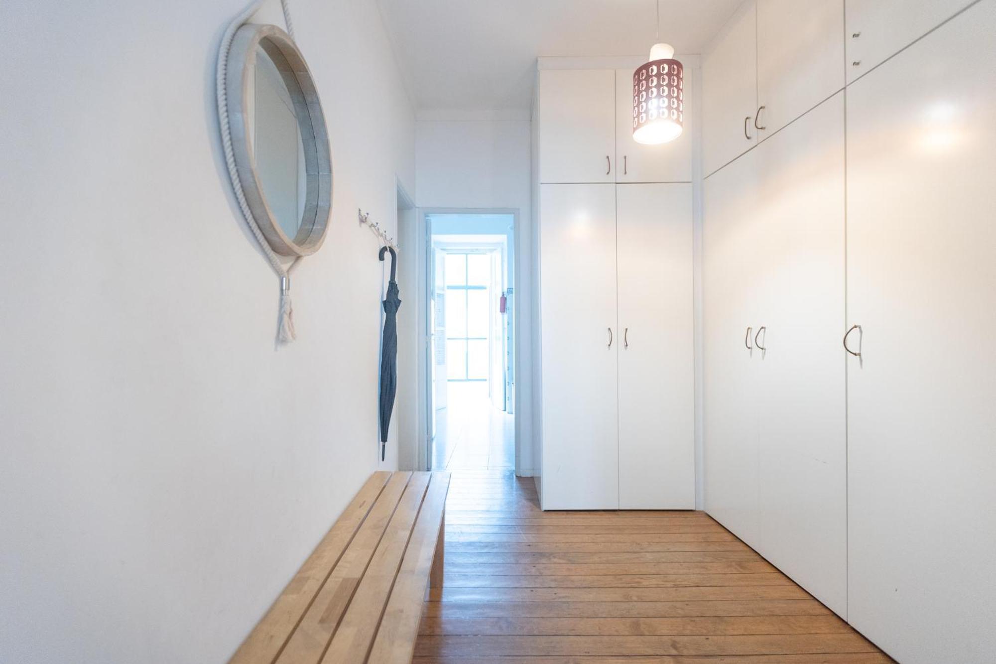 Spacious 2 Bedroom Apt With Large Living Room Lisbon Apartment