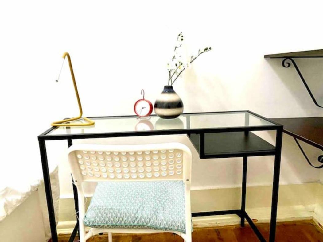 Romantic Chiado 7 -private Small Single With No Outside Window * Lissabon