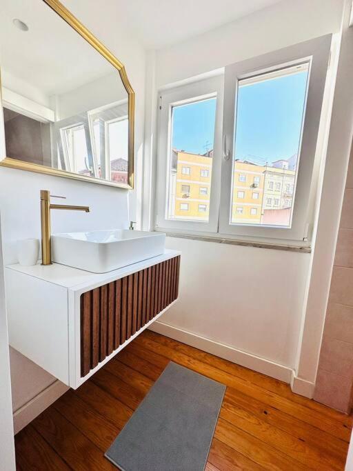 Center Flat For 6 Pp Lissabon