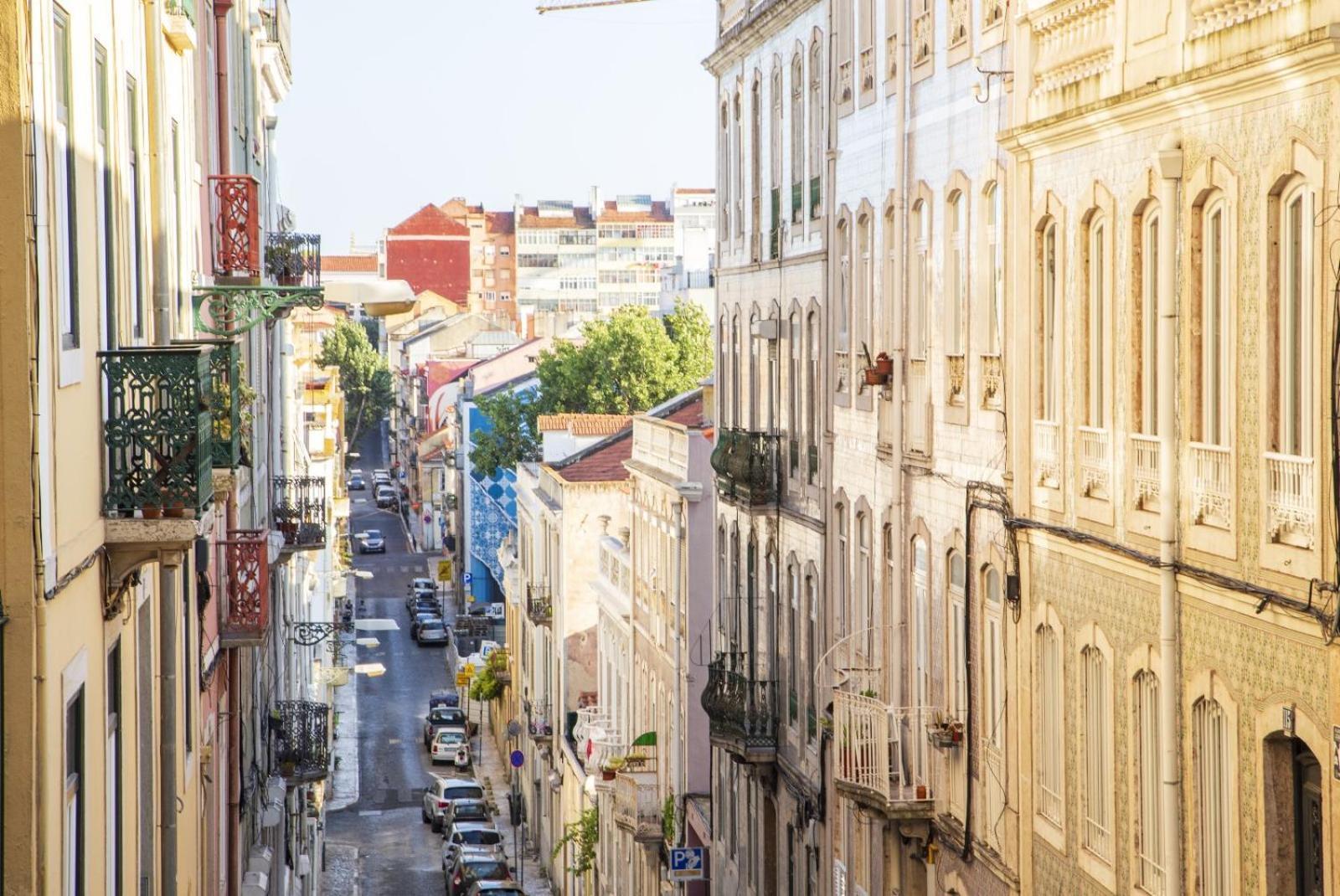 Feel In Stunning Renovated Nest In Graça * Lisboa