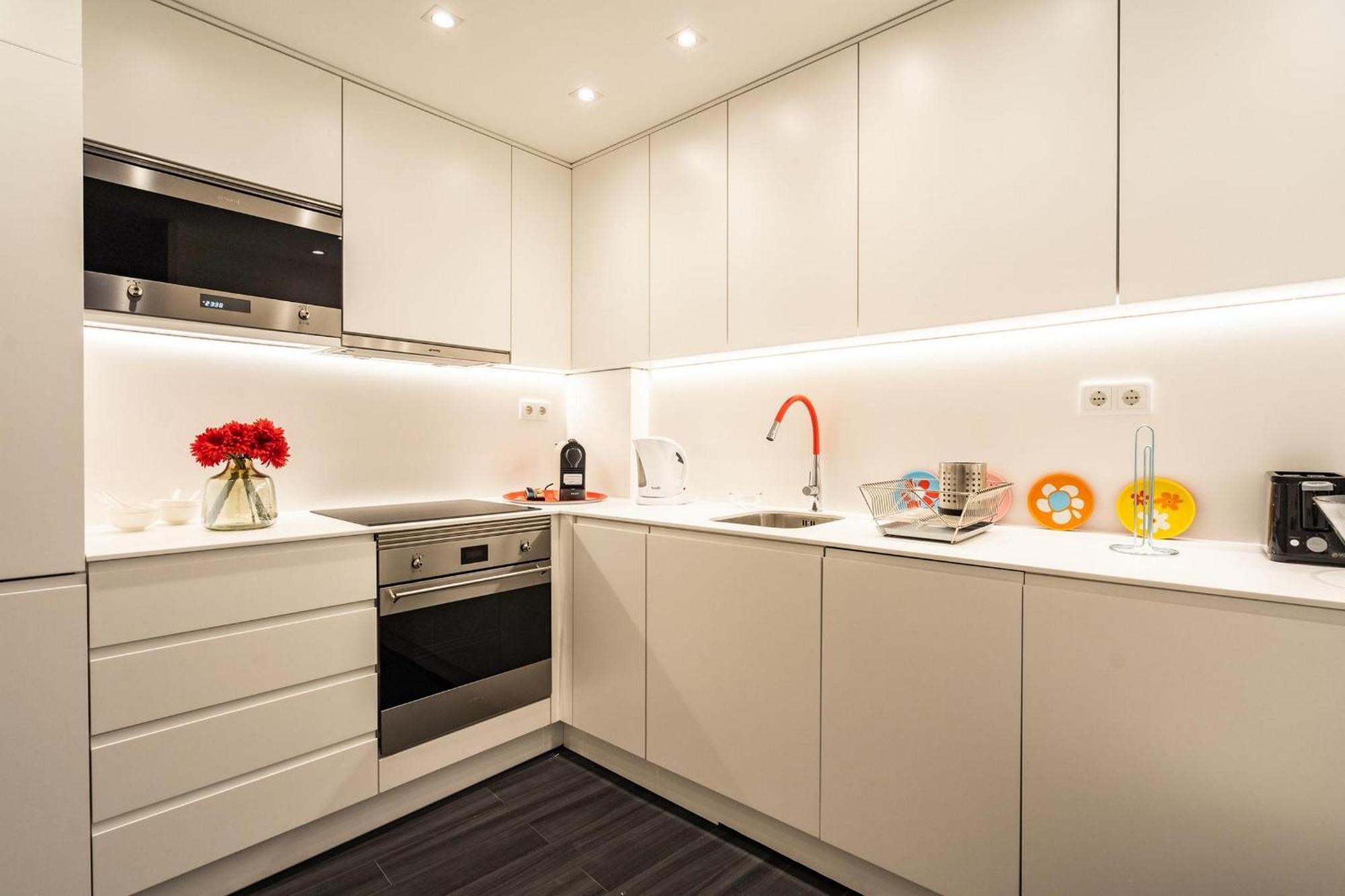 Akicity Alfama Ruby Appartement *