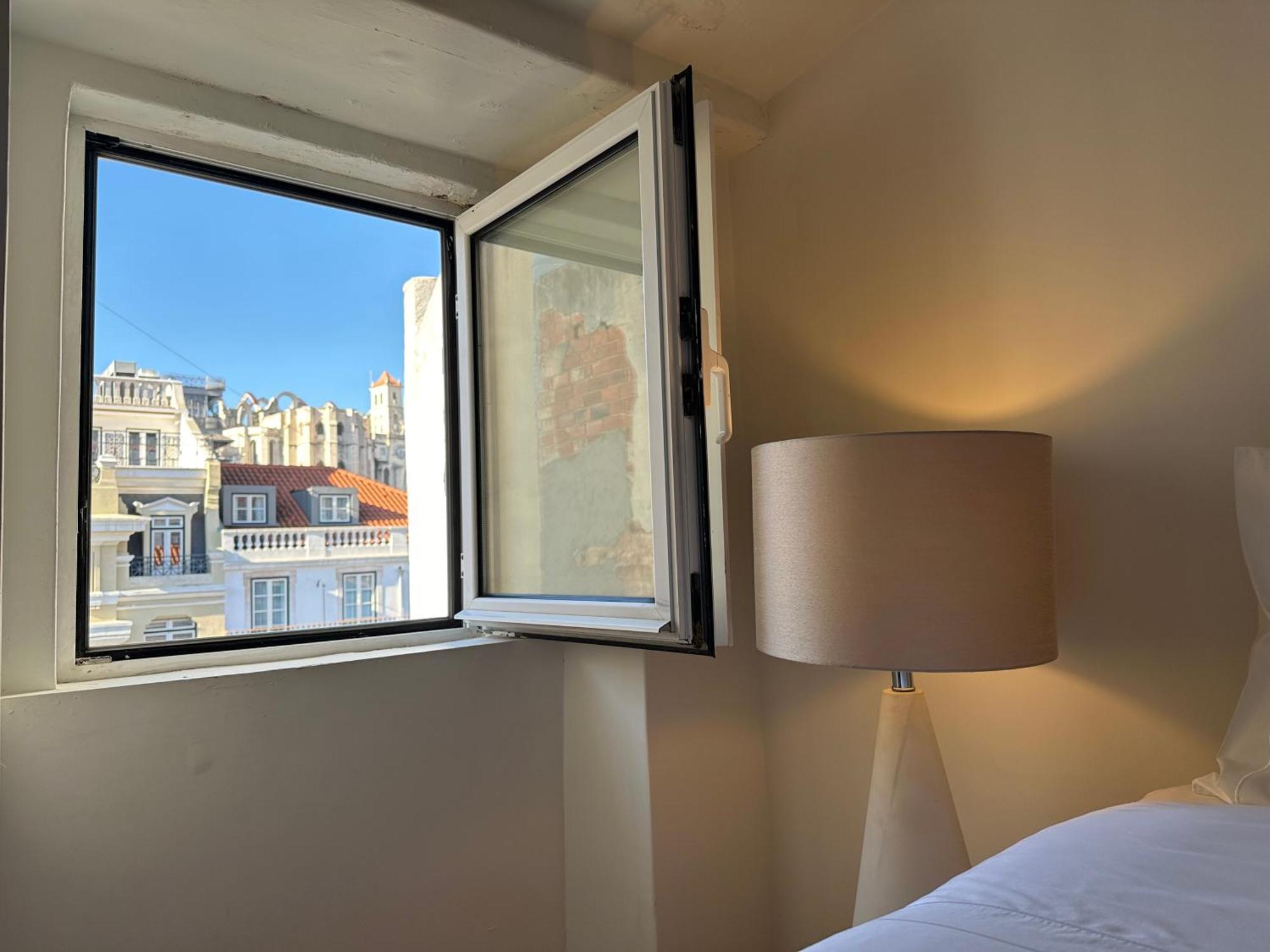 Appartement Romantic Nest For A Getaway At Downtown With Design Lisboa