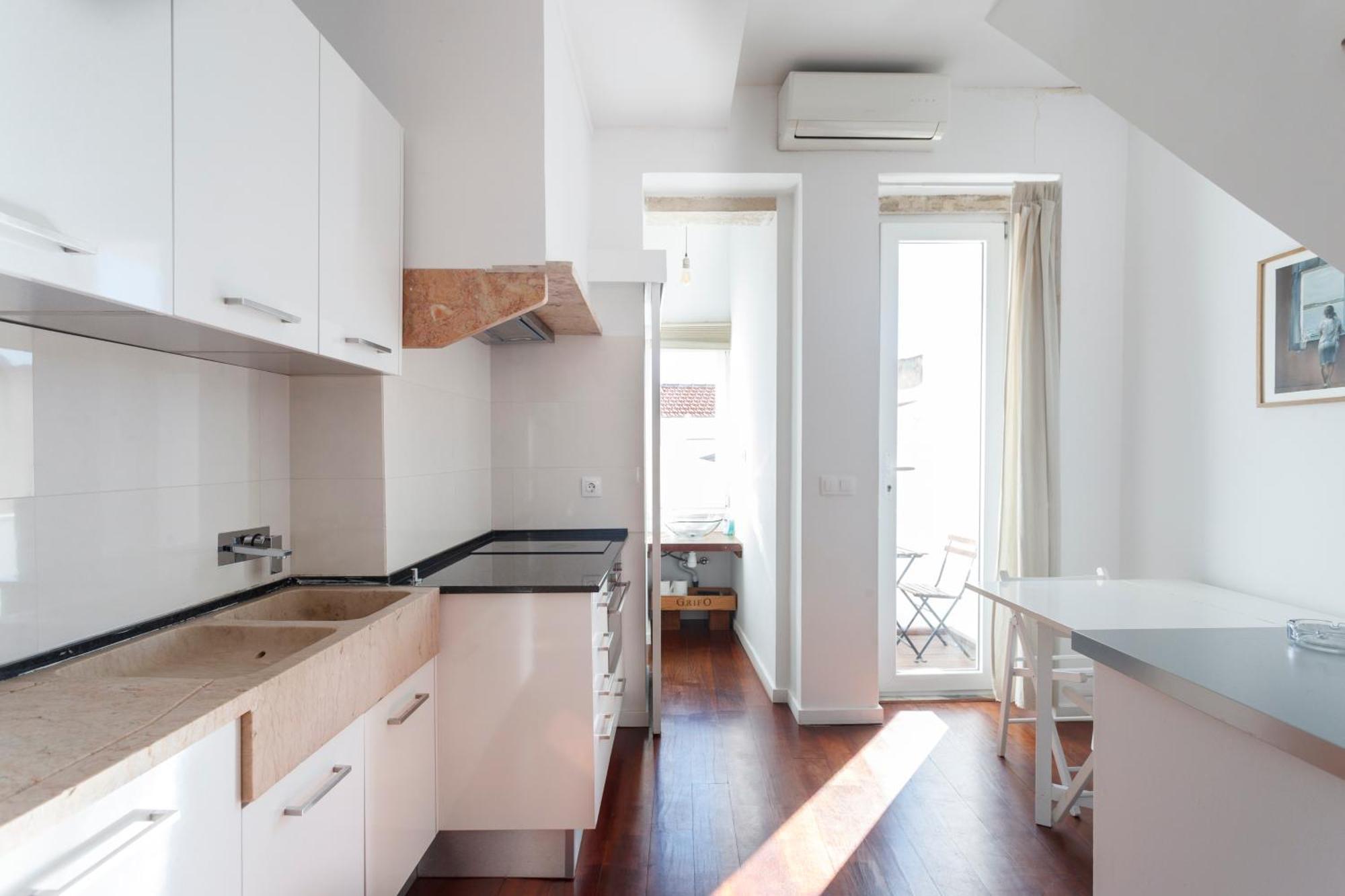 16 2 - Balcony Appartement *
