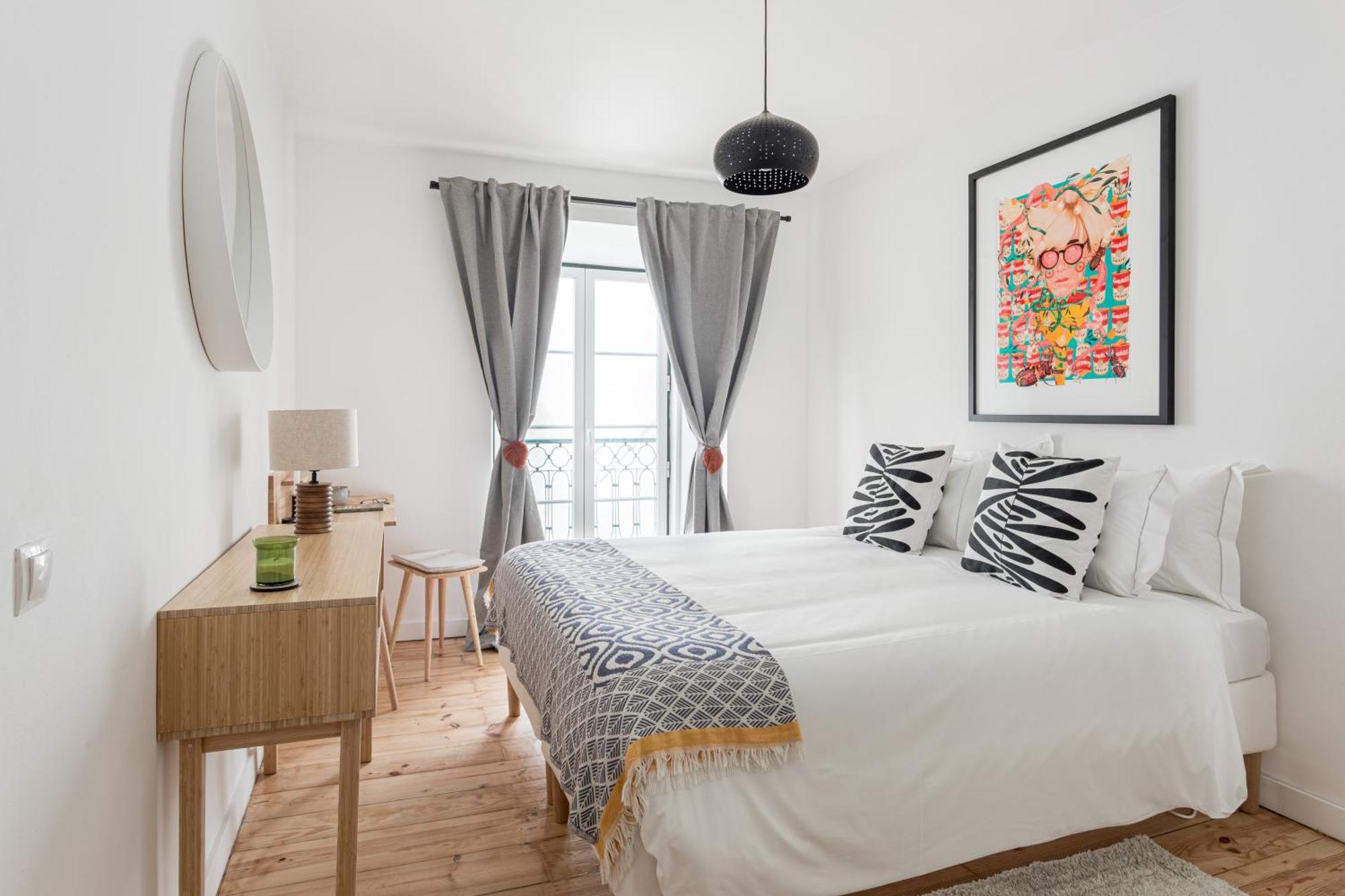Apartment Joivy Bohemian Flat With Study Near The Centre