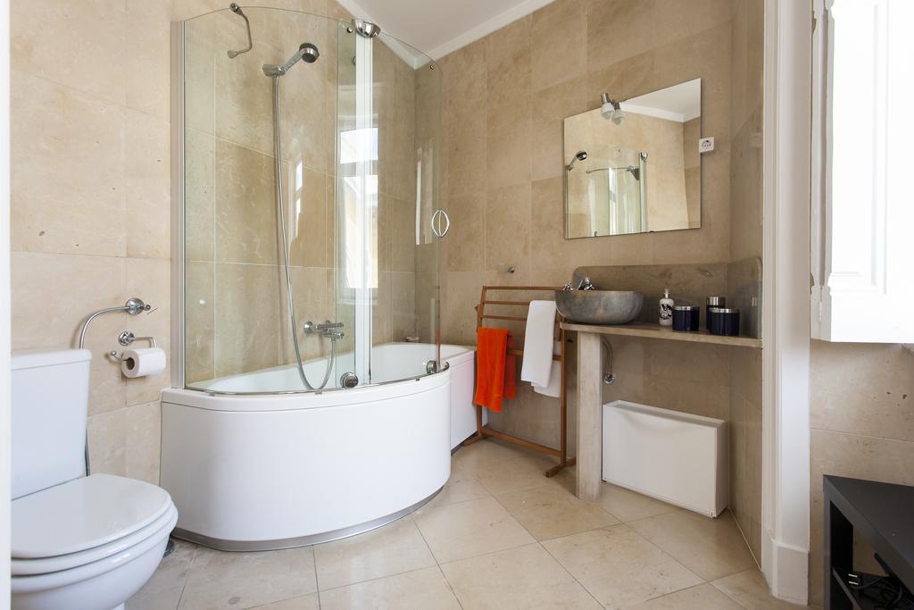 Appartement Joivy Spacious And Bright 1-bed Flat With Views In Lapa *