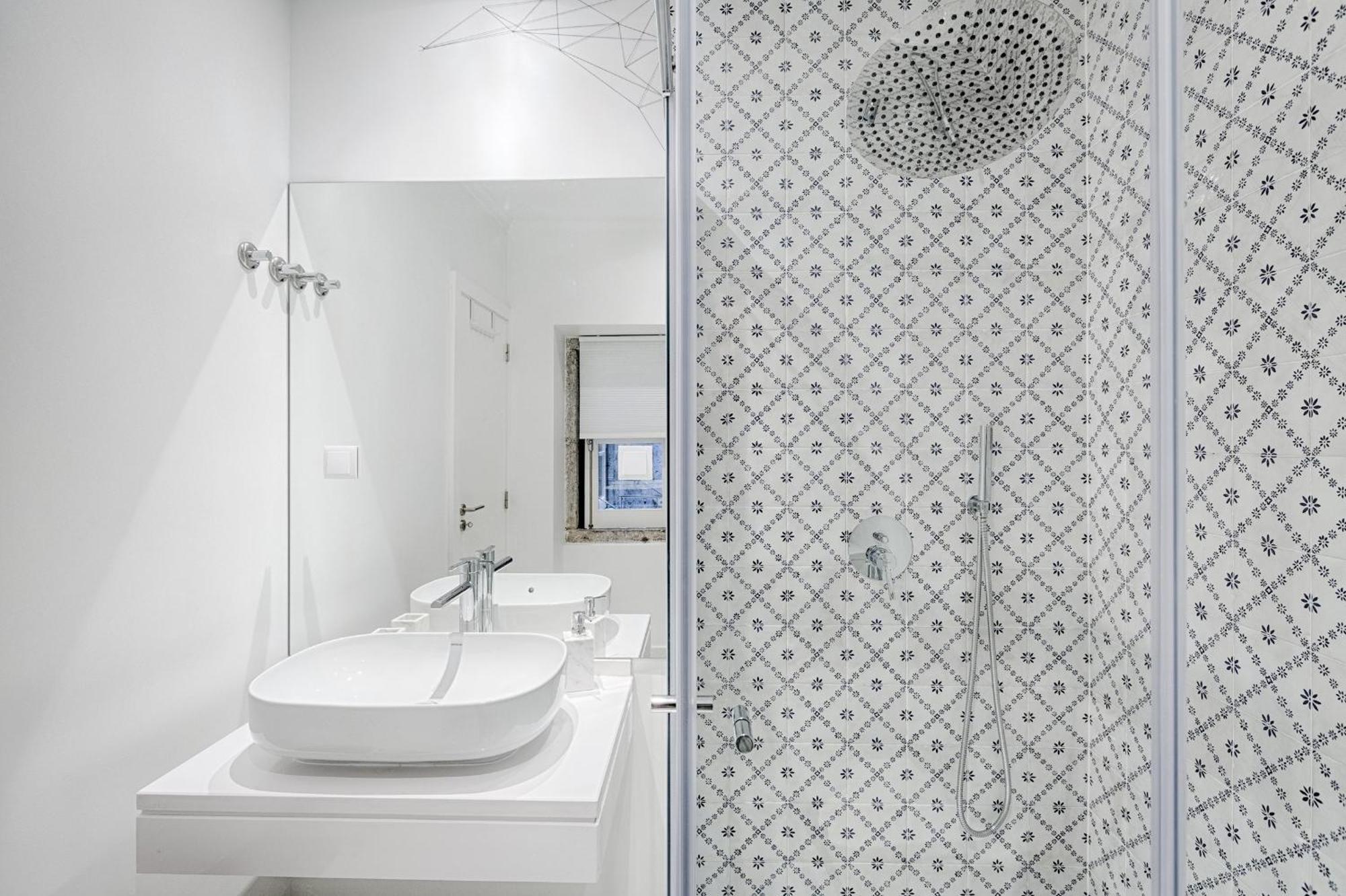 Architectural Gem In Bica Appartement Lissabon