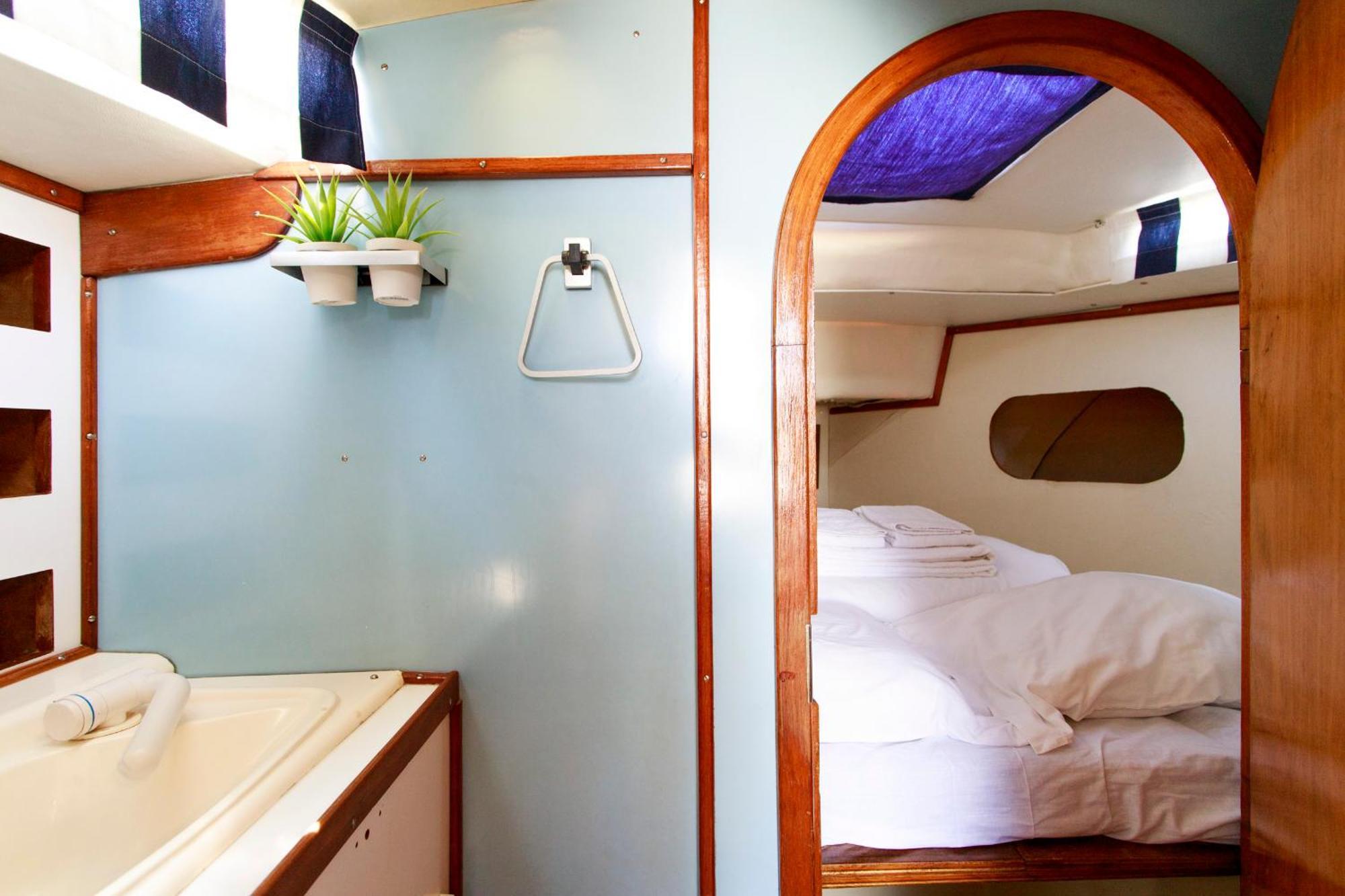 Botel Evamia Boat Lissabon