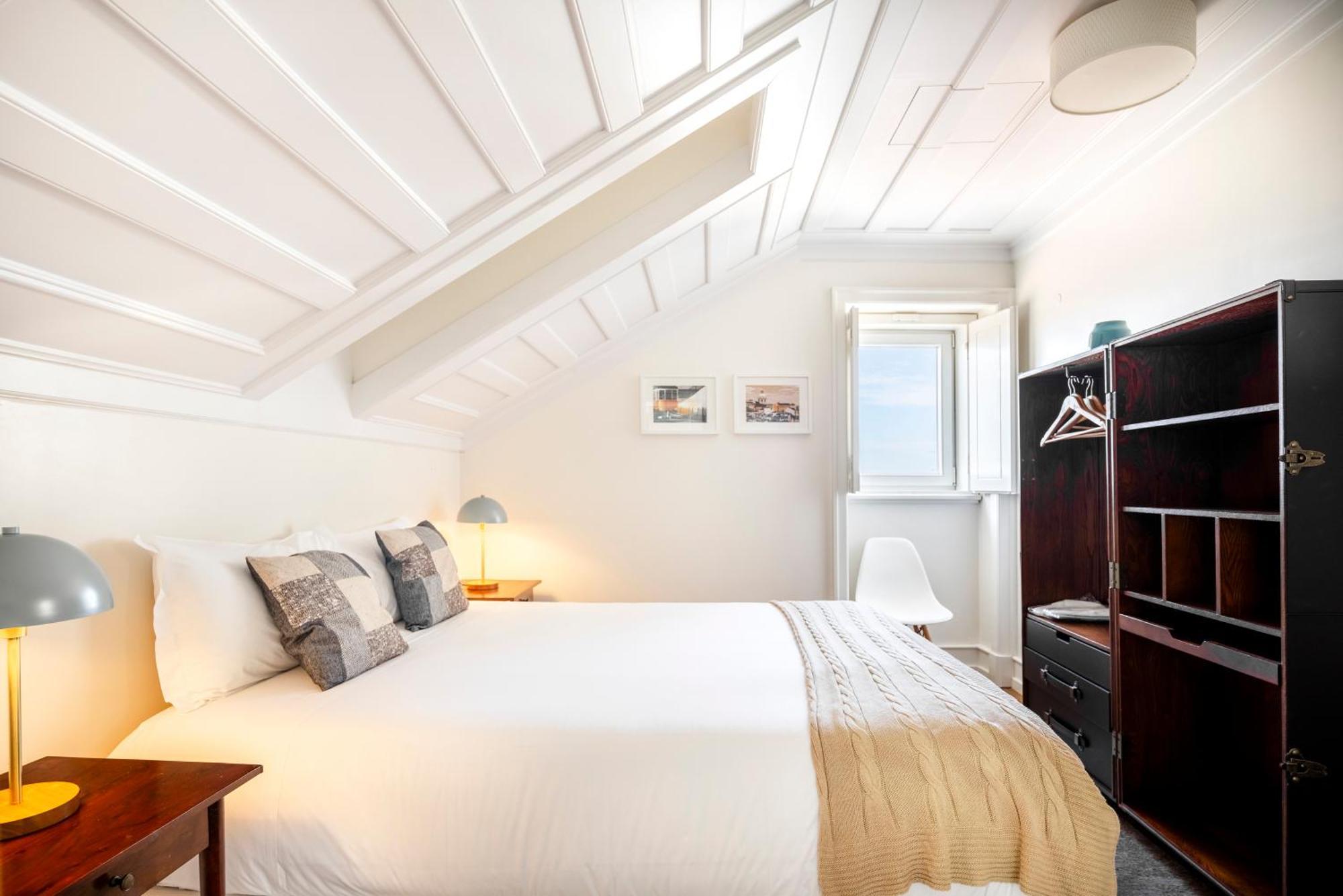 Apartment Chiado Trindade | *