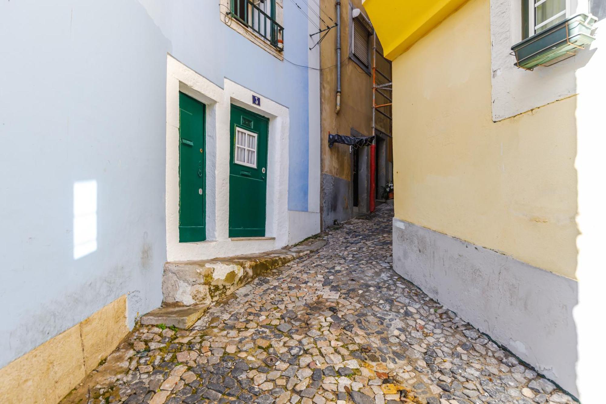 Medieval Apartament Alfama-center Apartment