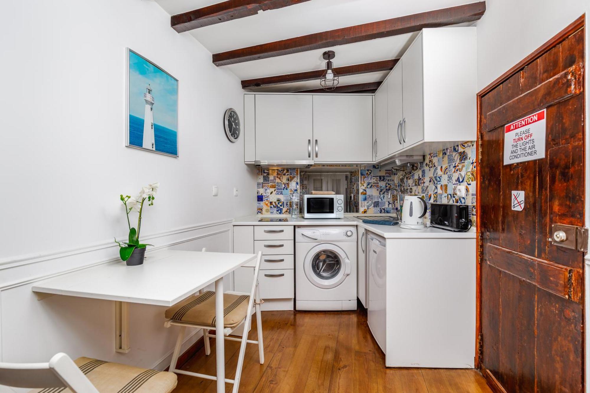 Typical Alfama-center Apartamento *