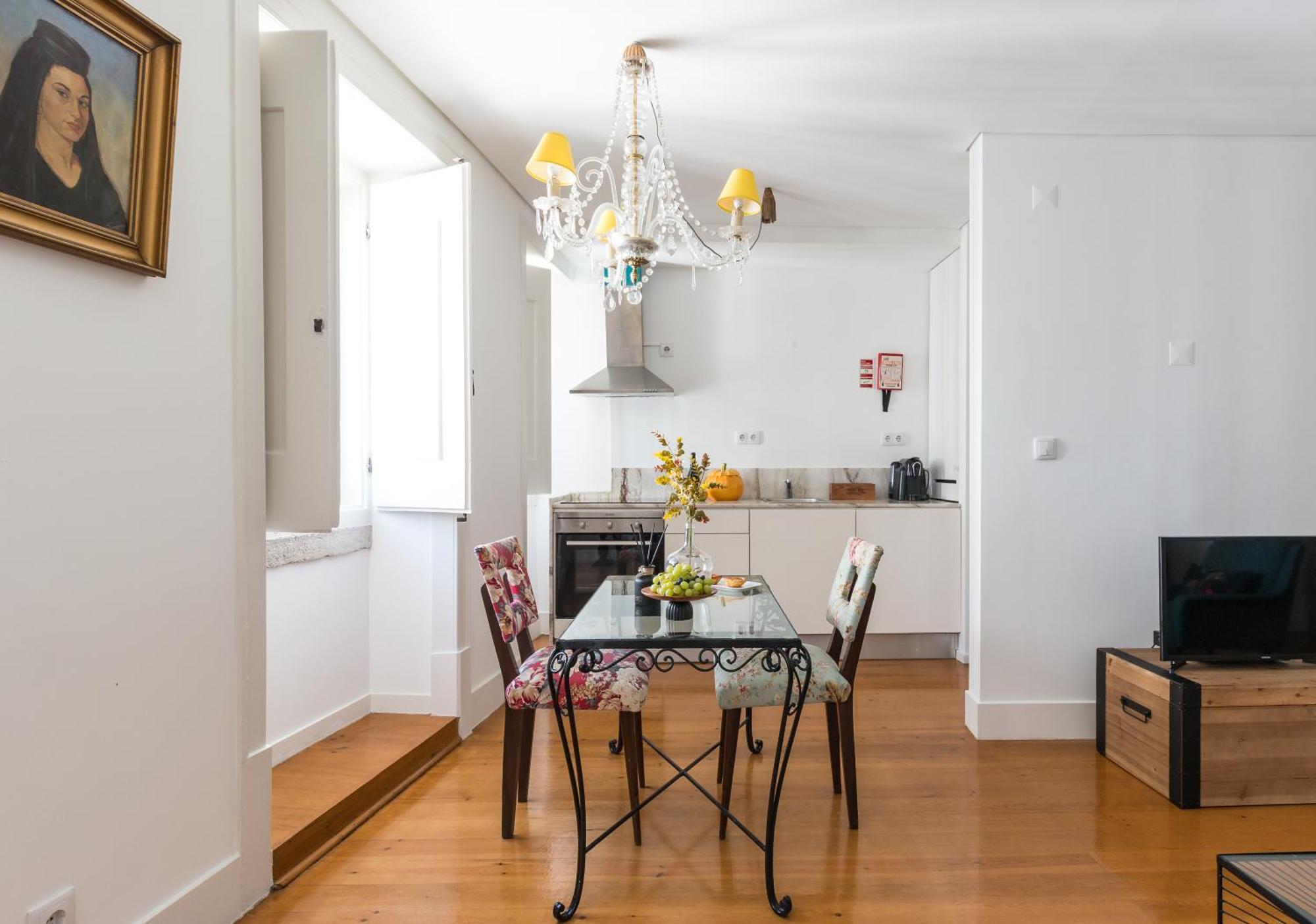 Ama Apartment