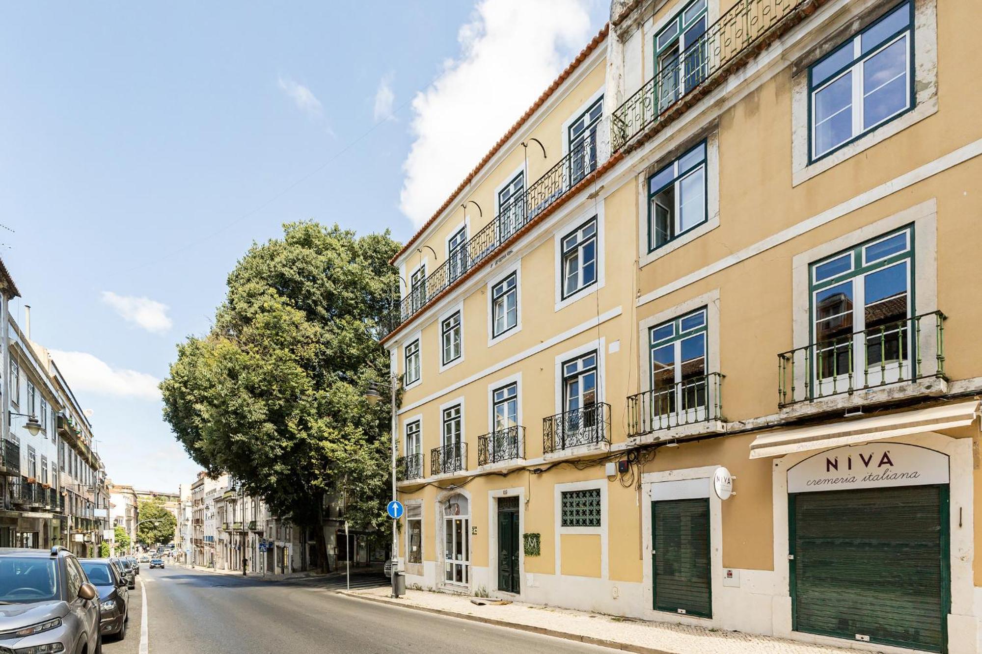 Metropolitan Living - Janelas Verdes *