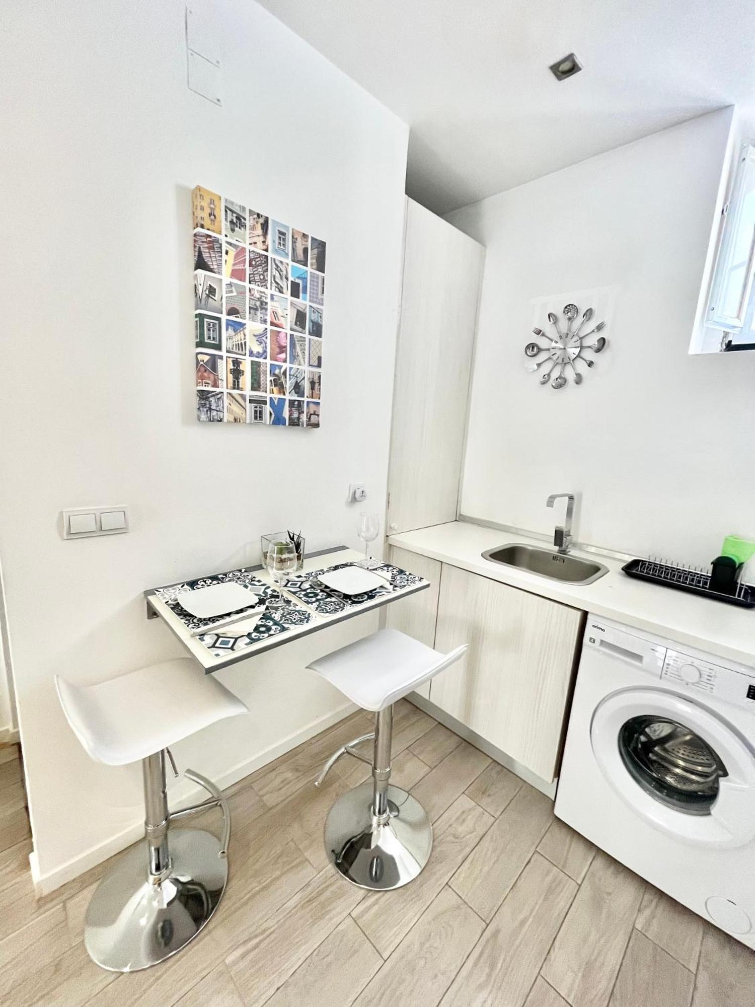 Apartment New House Design, Typical Lissabon