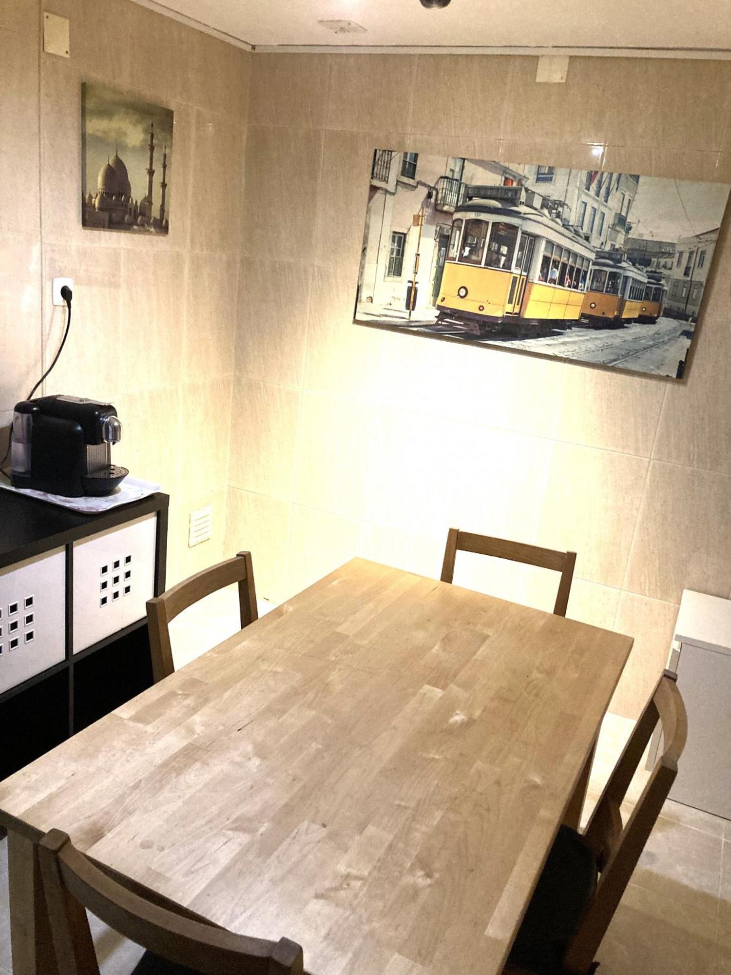 T2 In Typical In Sapadores Appartement Lissabon