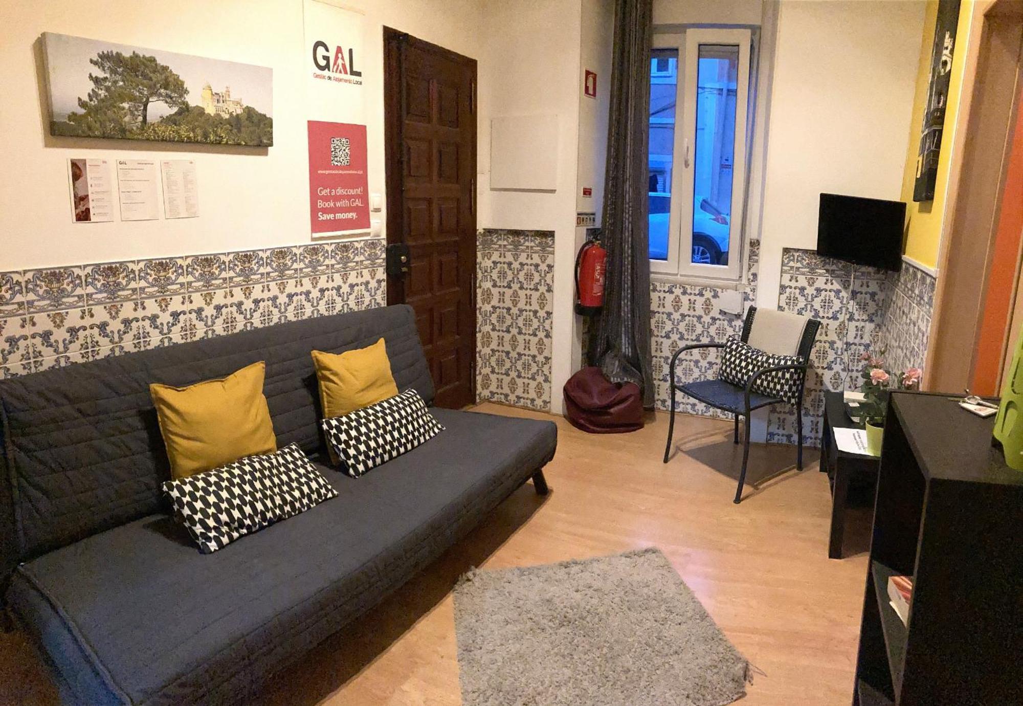 T2 In Typical In Sapadores Lisboa