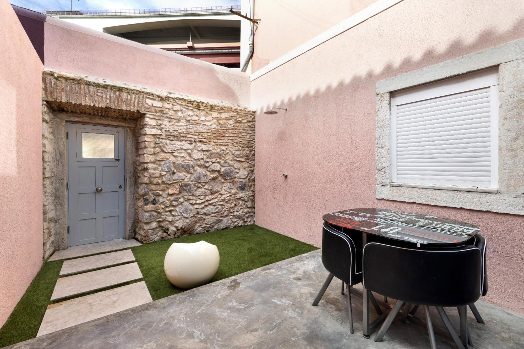 Lxfactory Terrace Loft * Lissabon