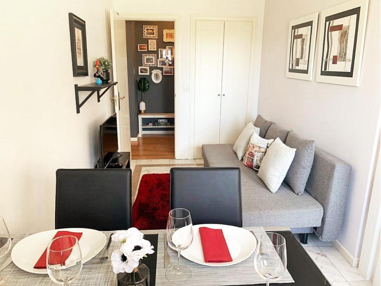 Relax Pool Apart. Parking&garden! * Lissabon