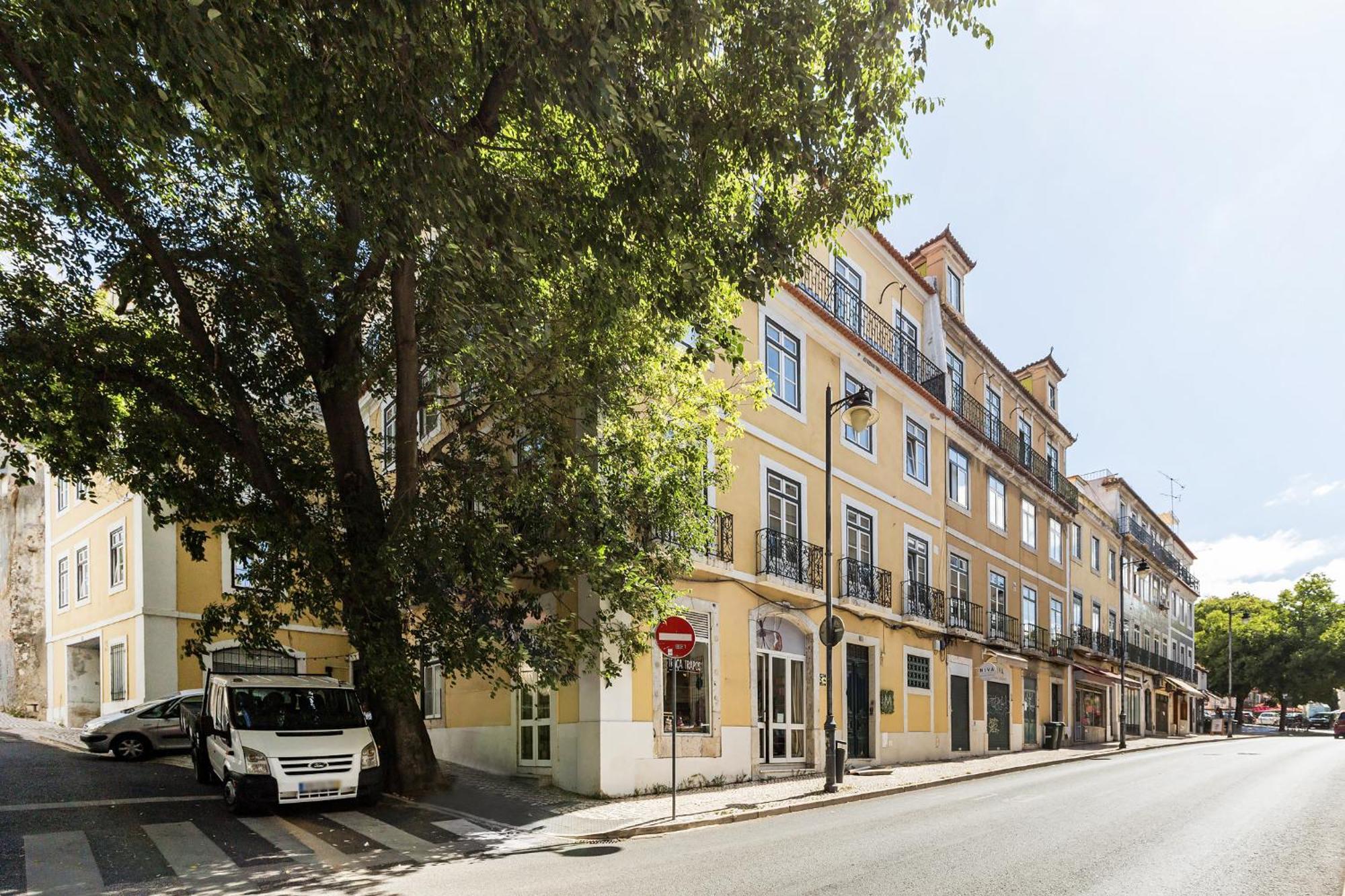 Metropolitan Living - Janelas Verdes *