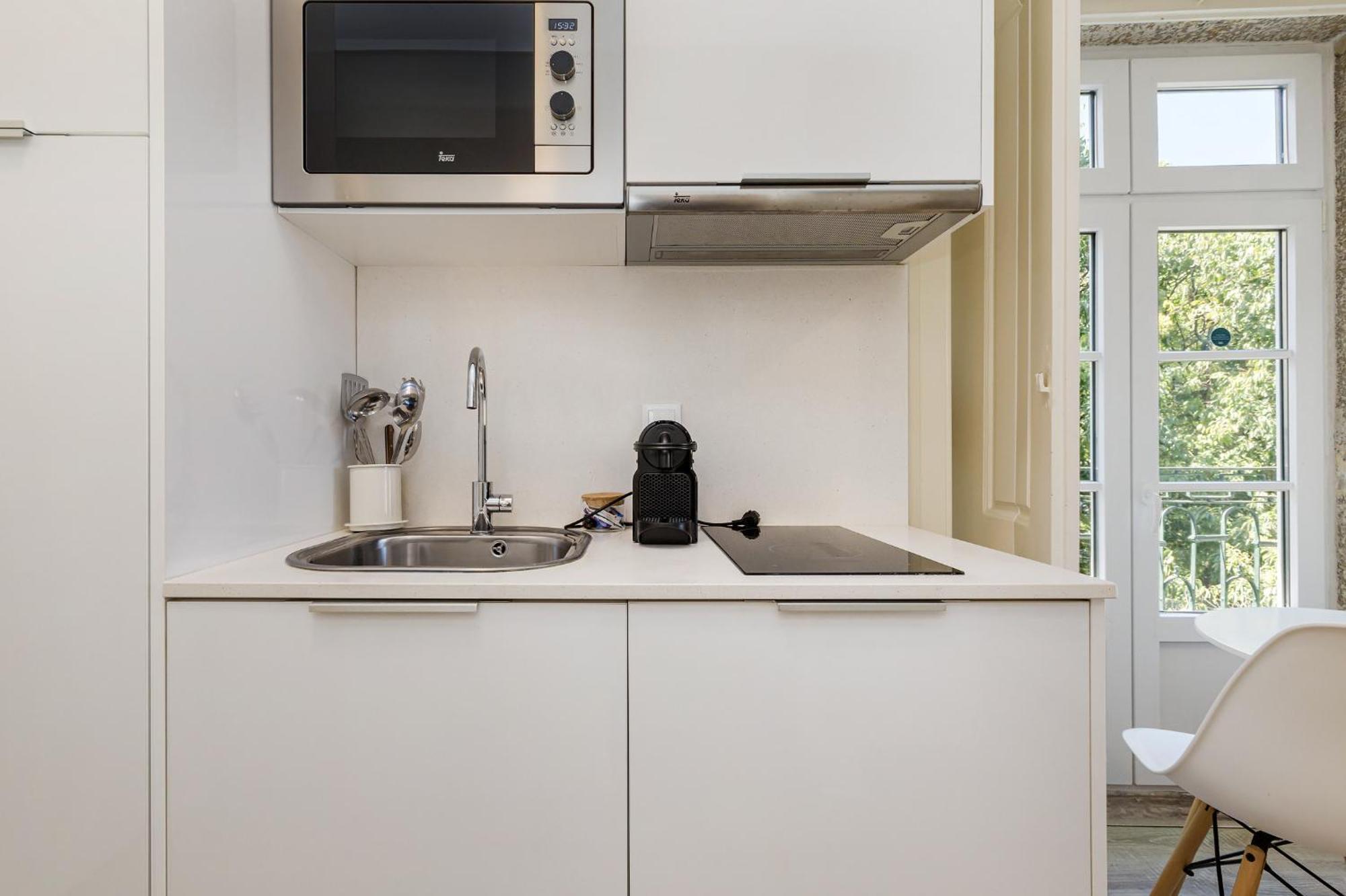 Metropolitan Living - Janelas Verdes Apartamento