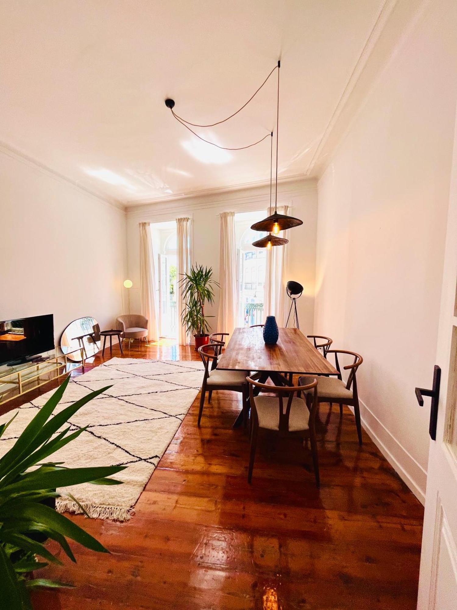 Apartment The Royal Garden In Principe Real Lisbon