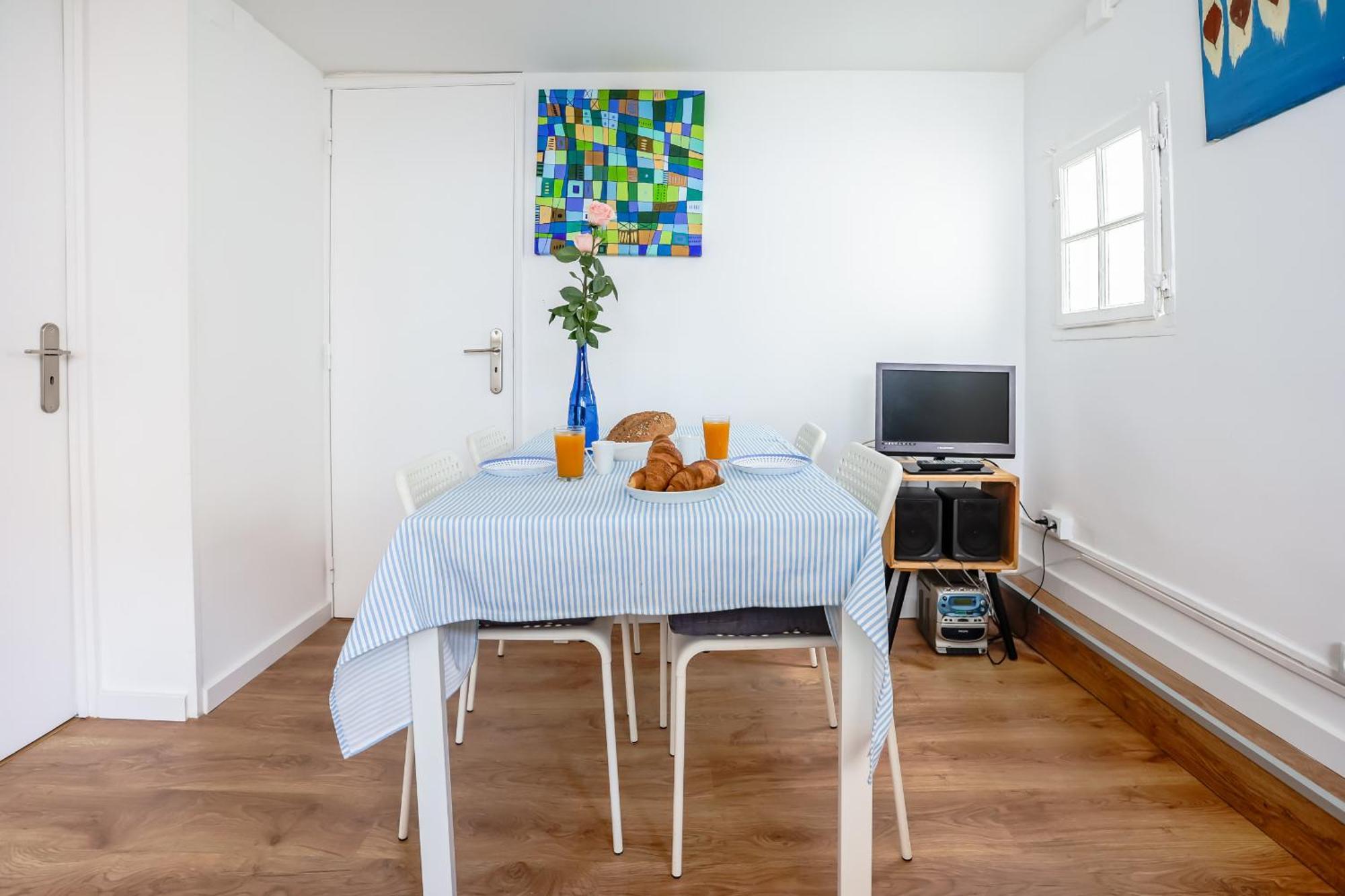 Cozy 3 Bedroom In Lively Bairro Alto Appartement Lisboa