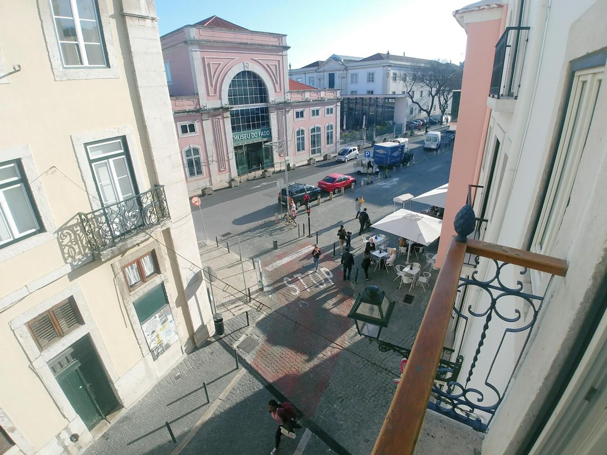 Be Local - 2 Bedrooms In Front Of The Fado Museum In Alfama Appartement Lissabon
