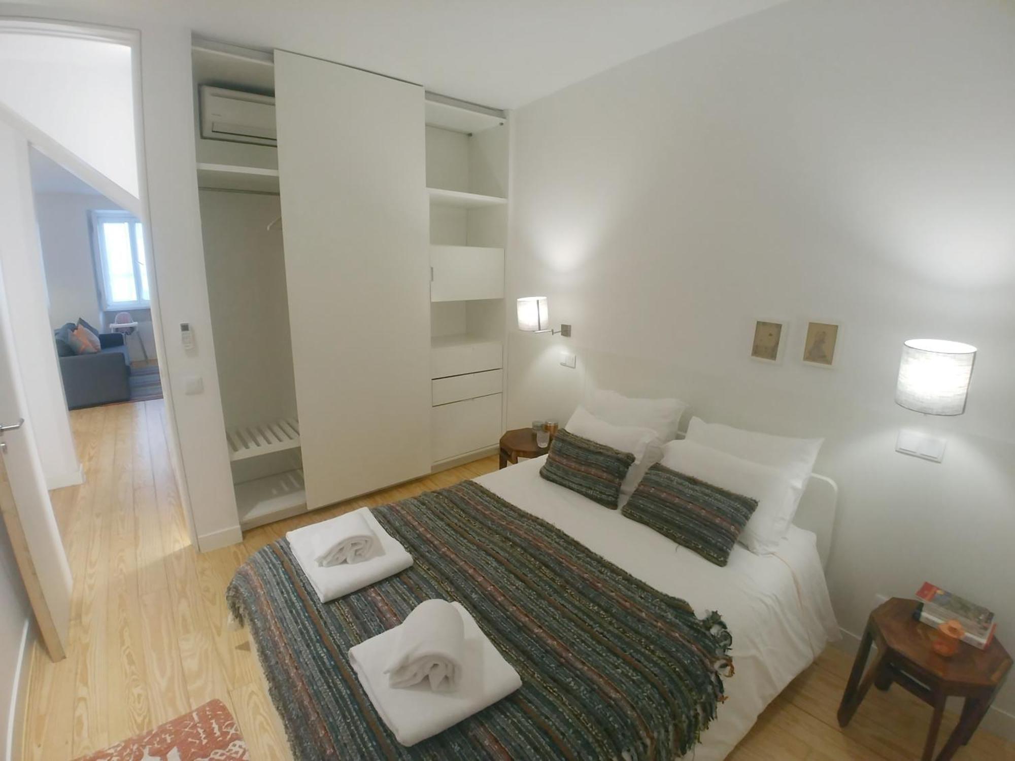 Be Local - 2 Bedrooms In Front Of The Fado Museum In Alfama * Lissabon