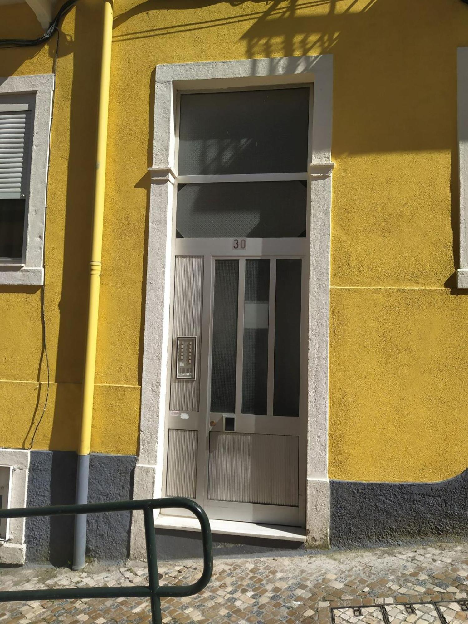 Charming Flat With 2 Bedrooms On Lisbon's 7th Hill * Lisbon